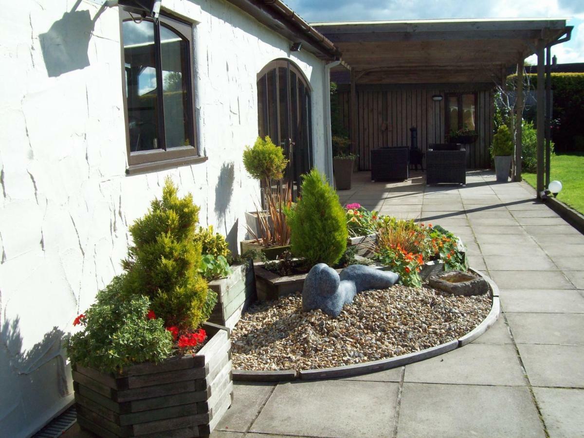 Willow Barn Boutique B&B Worle Экстерьер фото